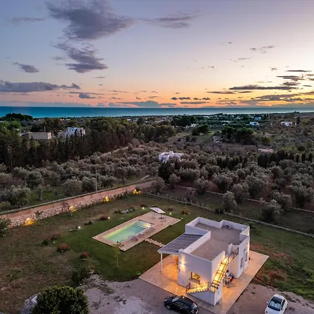 Вилла Incantesimo Марина-ди-Песколузе